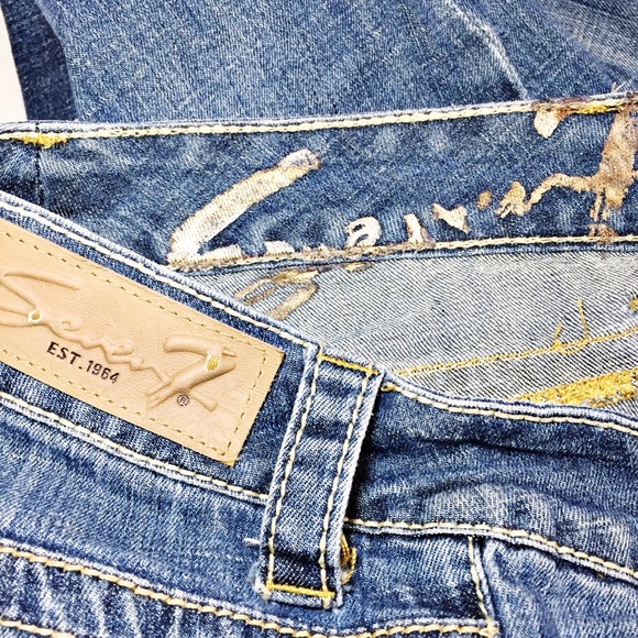 Seven7 Medium Wash Embroidered Pocket Blue Jeans - Picture 4 of 7